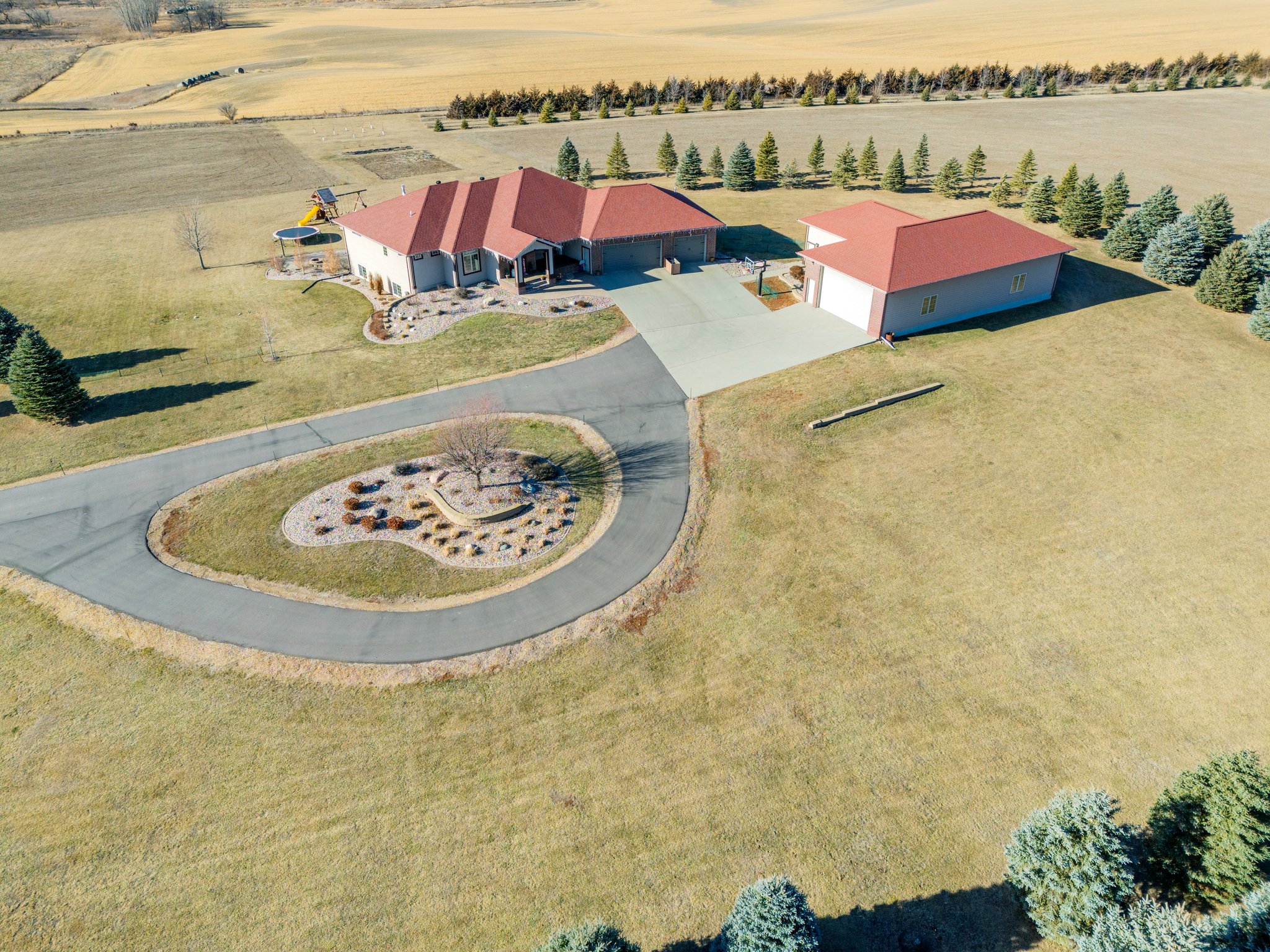 Exceptional Luxury Acreage Just Minutes from Brandon
