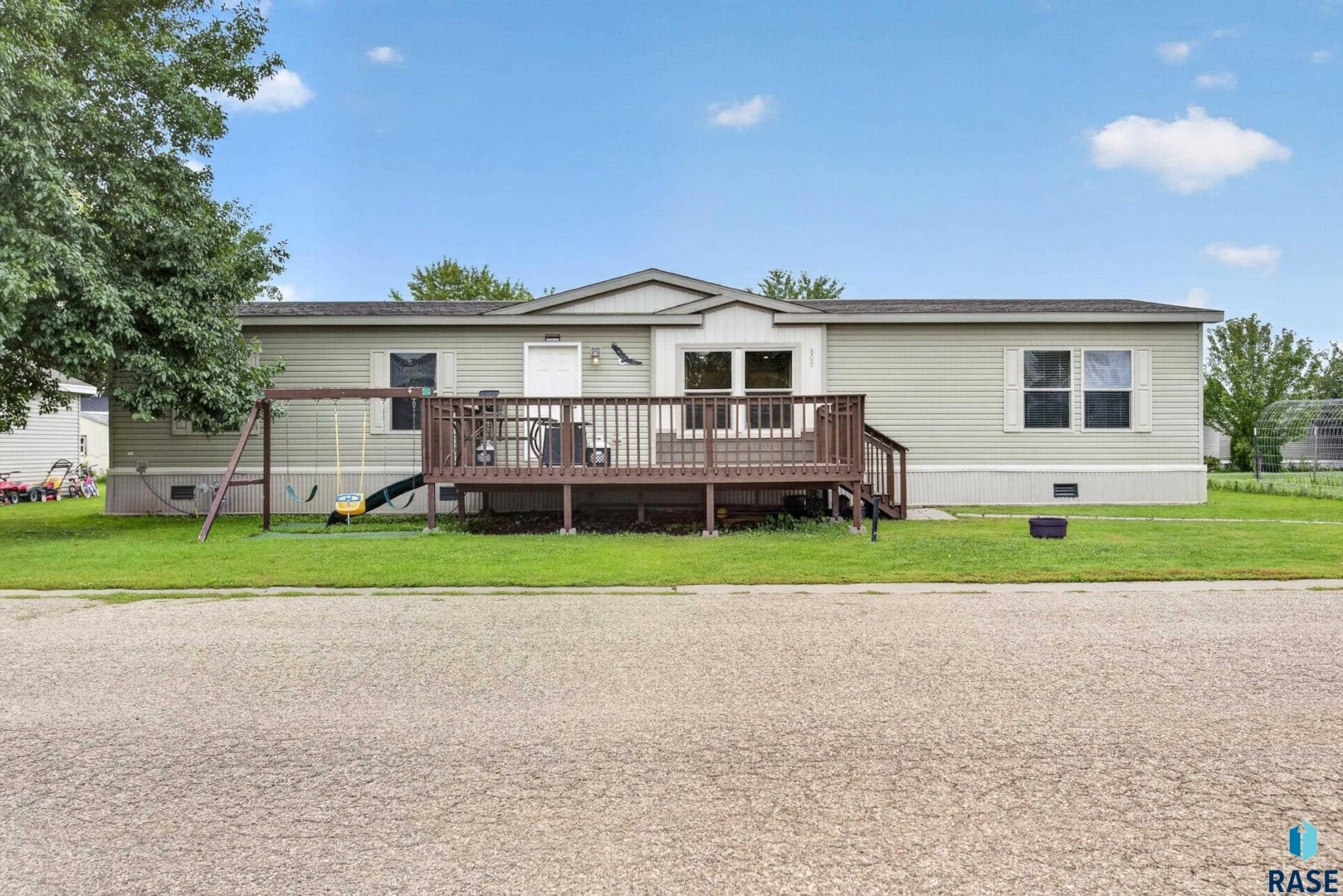 809 S Mckinley St: Long Creek Park Home
