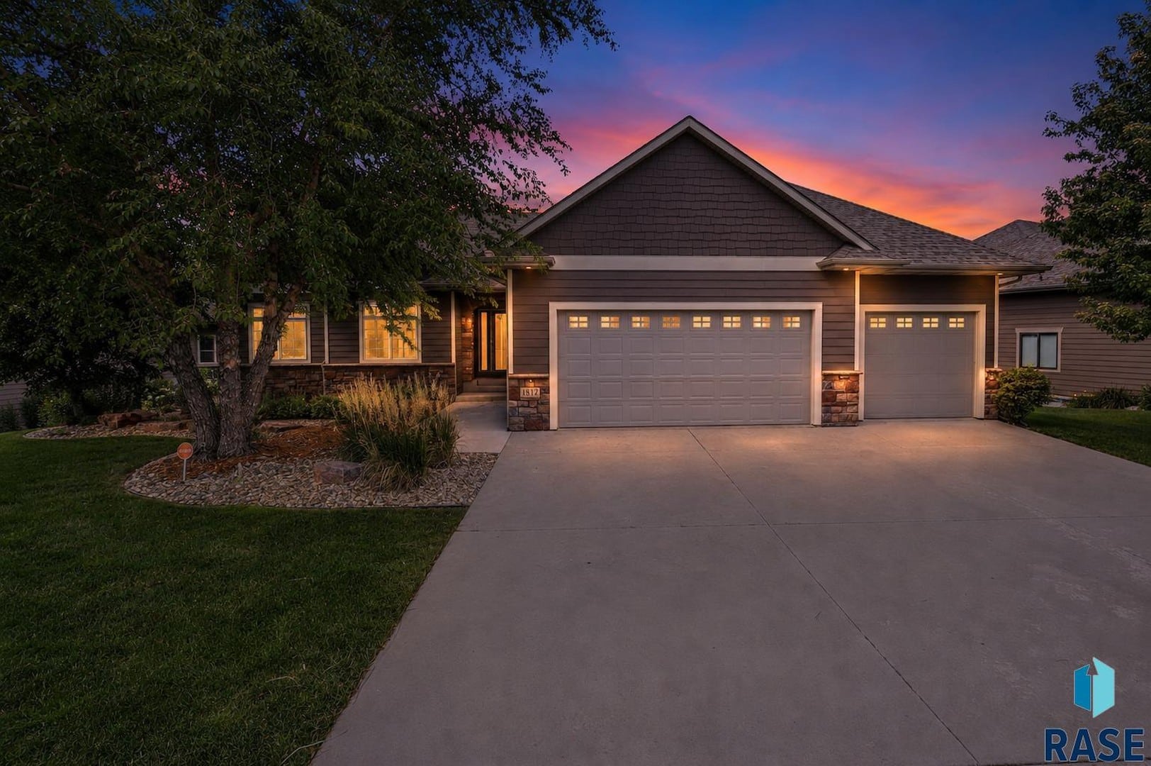 front exterior at 1817 S Copper Crest Cir