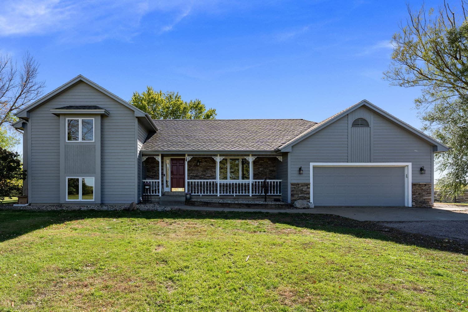 front exterior at 46713 269th St